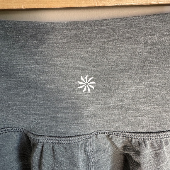 Athleta Women's Salutation Jogger Pant Heather Gray M/T Pockets Yoga Fitness Gym - Picture 5 of 14